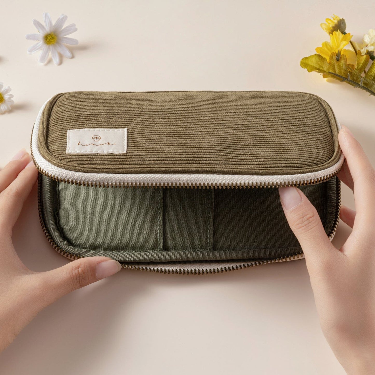 Hinoki - Forest Green Corduroy Pencil Case