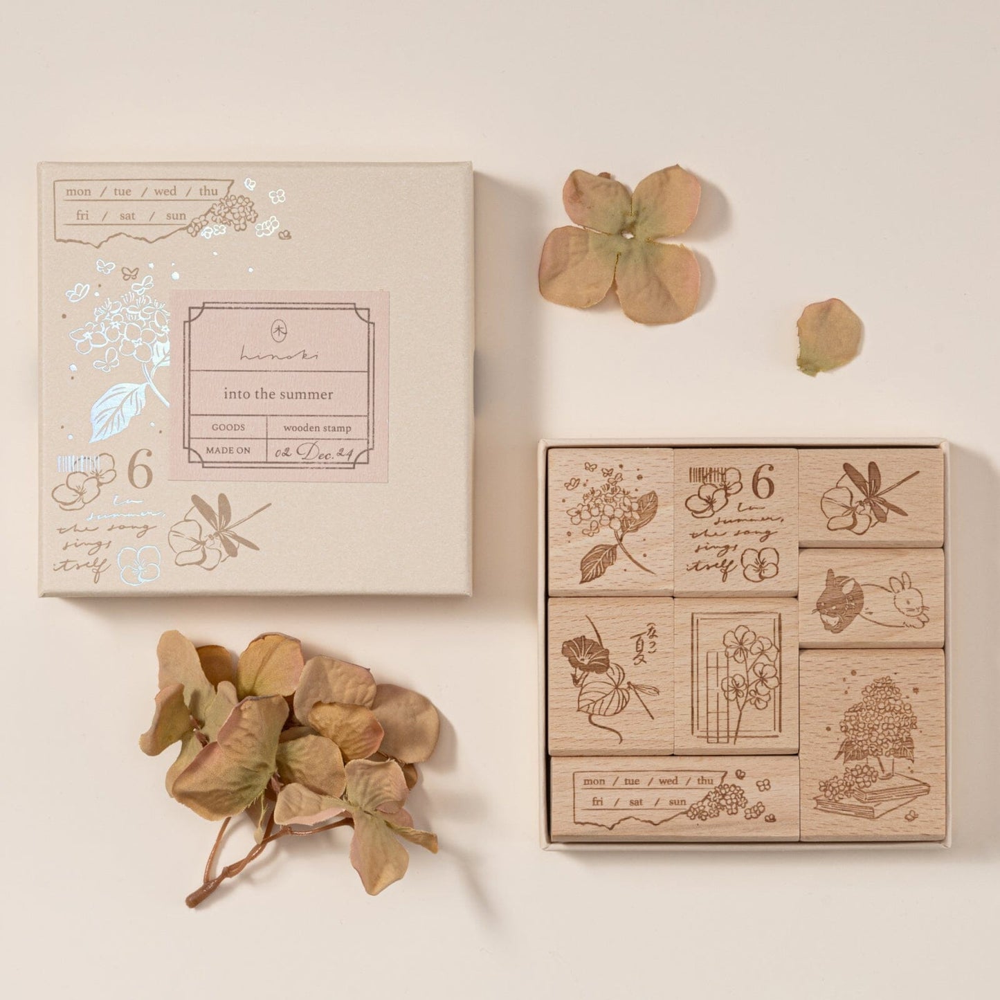 Hinoki - ‘Into the Summer’ Engraved Wooden Stamp Set